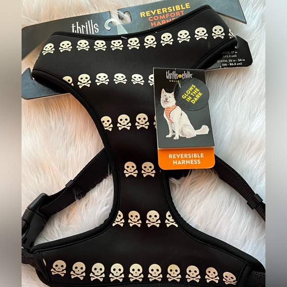 NWT Reversible Skulls Glow in Dark Dog Harness Large NEW - Picture 1 of 4